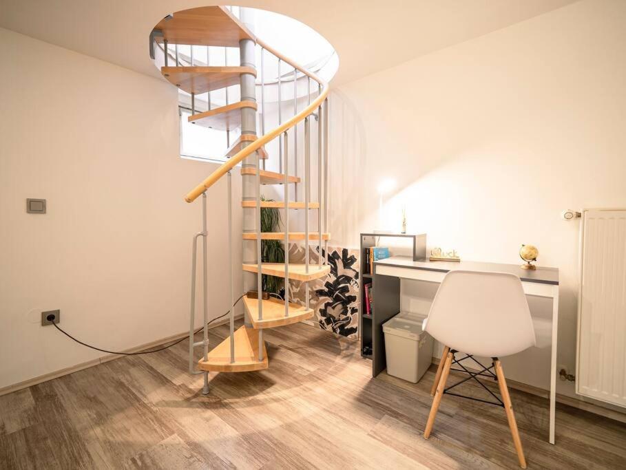 Modernes Apartment Auf 2 Etagen In Ruhiger Lage Zentral Zu Stadion Und Westfalenhallen Dortmund Exterior photo